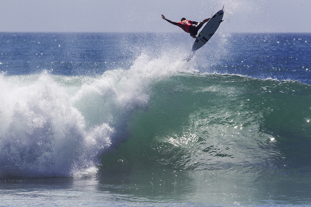 Brazilian Filipe Toledo took to the air, posting a near-perfect 9.83 in Round 2 of the Hurley Pro at Trestles. Image: ASP / Rowland