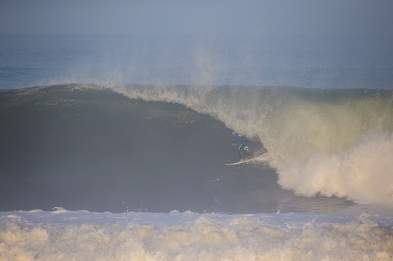 John John Florence (HAW) manhandling the morning Le Gardian conditions at the Quiksilver Pro France.
Credit: ASP / Poullenot