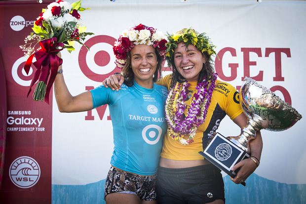 優勝したカリッサと2位のサリー。IMAGE CREDIT: © WSL / Poullenot