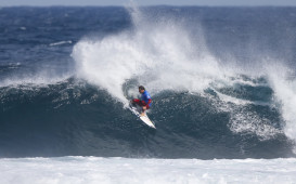 ケリーを破ったレオナルド・フィオラバンティ　PHOTO: © WSL/ Cestari