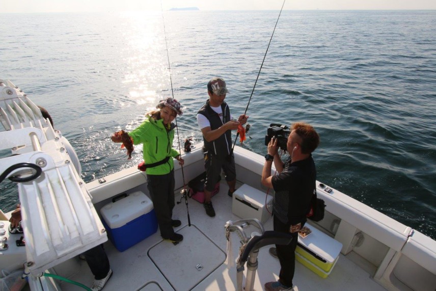 伊東の海に精通している須藤船長のお陰で、釣果も撮影も順調 