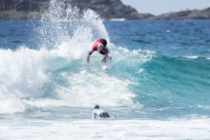 イーサン・ユーイング　PHOTO: © WSL / Cestari