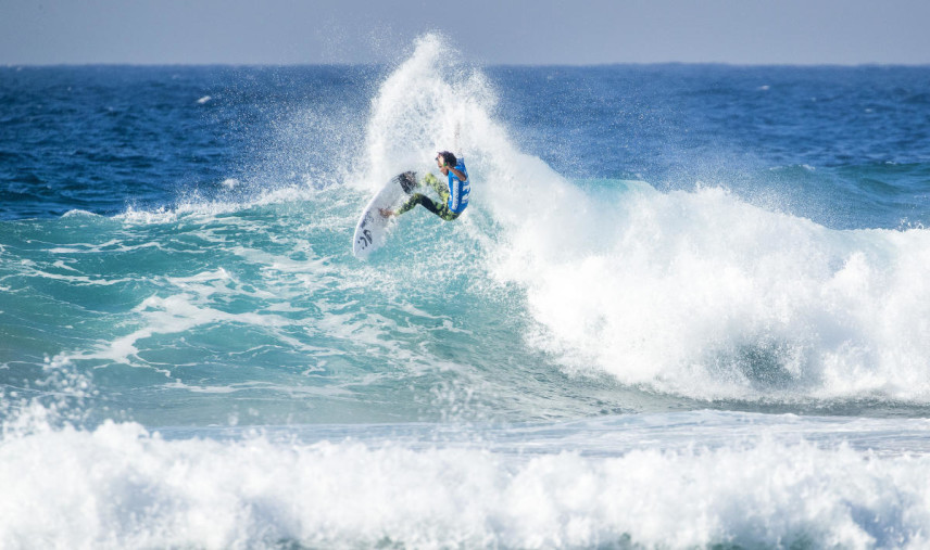 的確な場所に当て込むMFeb。WSL/KELLY CESTARI