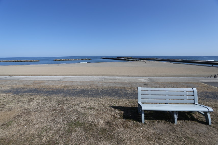 海水浴場側