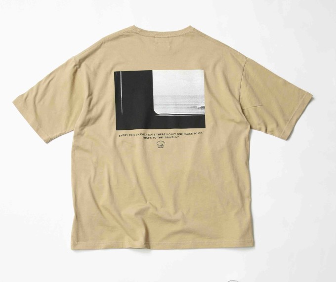 LOOSE FIT PHOTO PRINT TEE_.SAND KHAKjpg