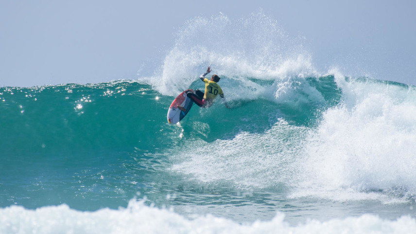 Carissa Moore has spent her entire professional life competing at Lowers, but today marks the first time she's claimed a World Title at the break. - WSL / PAT NOLAN