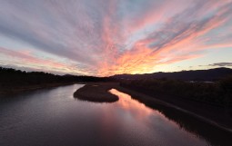 入野松原の美しい夕焼け
