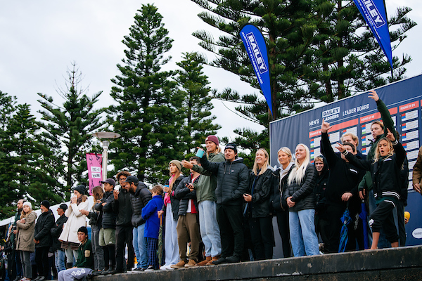 Sydney Surf Pro WLT