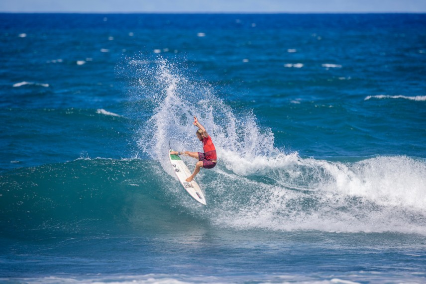 Haleiwa Challenger at Home in The Hawaiian Islands