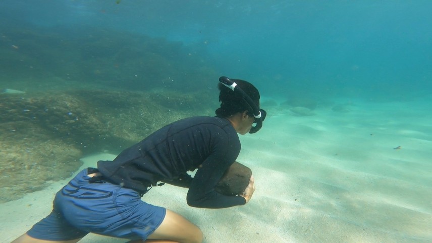 波のない日は水中でのトレーニング