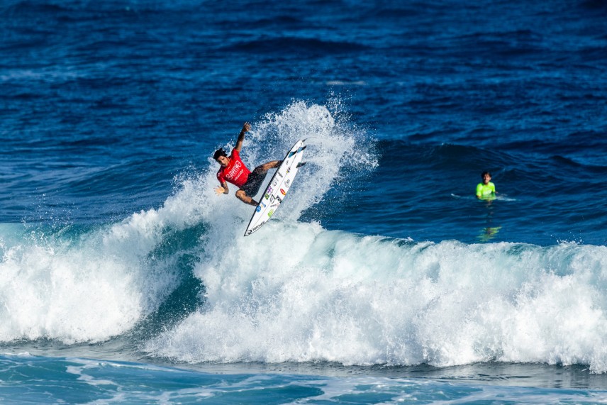 BRA_Ath_Gabriel_Medina_Ath_Ph_Jersson_Barboza_Ph_00. jpg