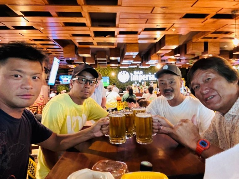 皆さまの幸せなサーフィンライフに乾杯!!!