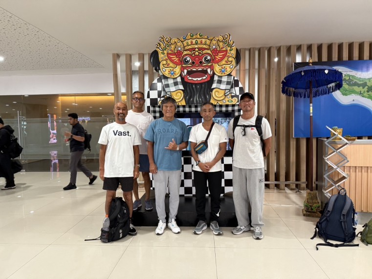 帰りご一緒したHAPPY HOMEでご一緒した富田さん(右から2番目)と吉住さん(右端)