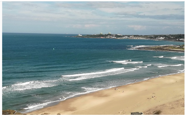 冬でも水温は暖かく、波も安定している蜜月湾