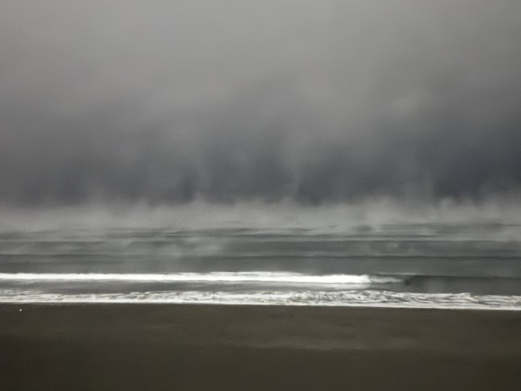 激しい冷え込み・穏やかな風、気温と海水温に大きな温度差がある時に発生。