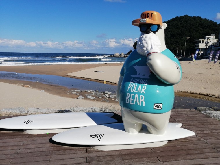 竹島ポイントのインスタスポット『ホッキョクグマ』