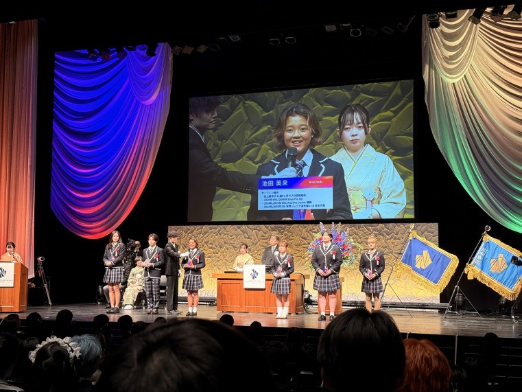 提供:N高等学校