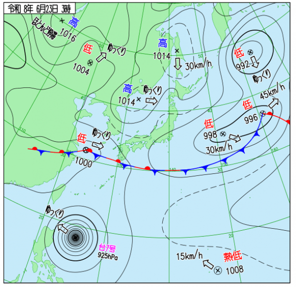 台風7号：フィリピンの東(最盛期)925hPa