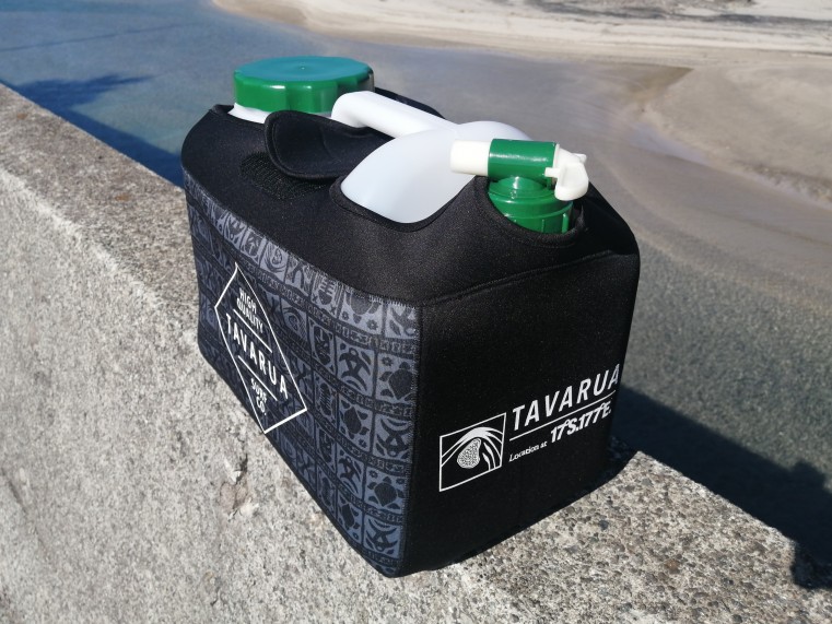 TAPA BLACK